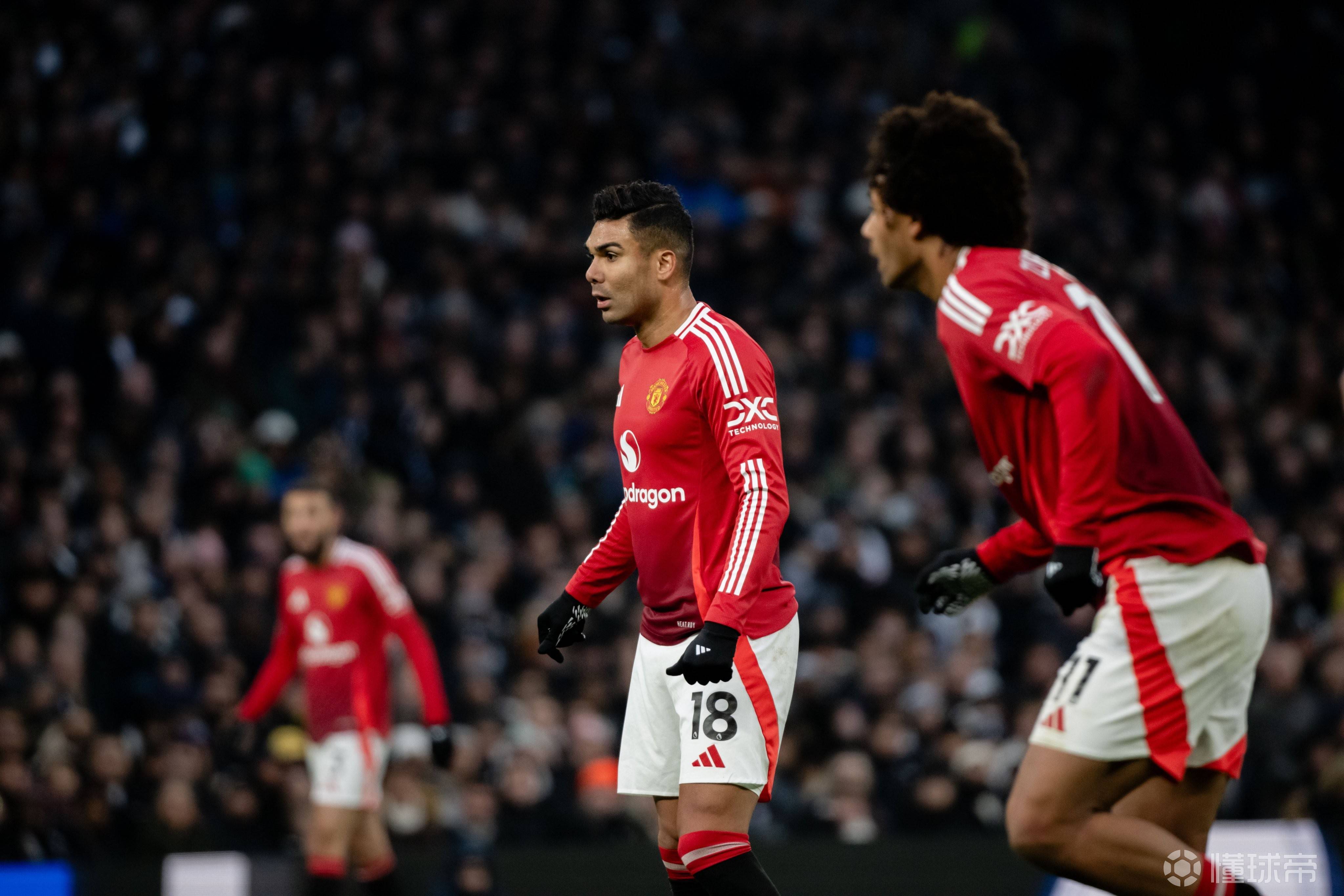 里程碑夜！曼联完成体检；荷甲今晚刷纪录；态度坚定；赛程密集仍需轮换的简单介绍