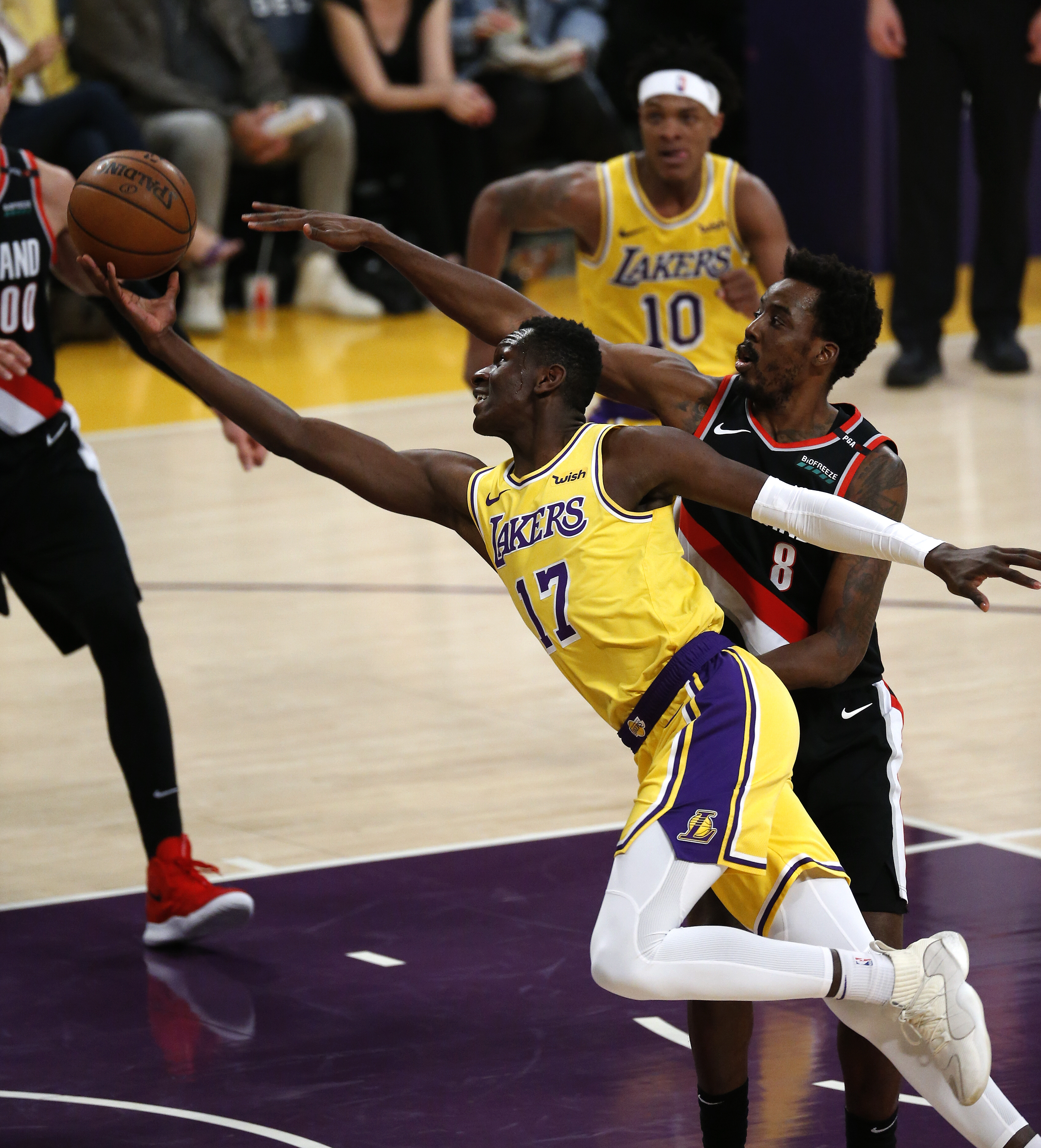 包含萨克拉门托国王内部会议纪要流出——今夜内部沟通，NBA常规赛使命明确，球探报告显示潜力的词条